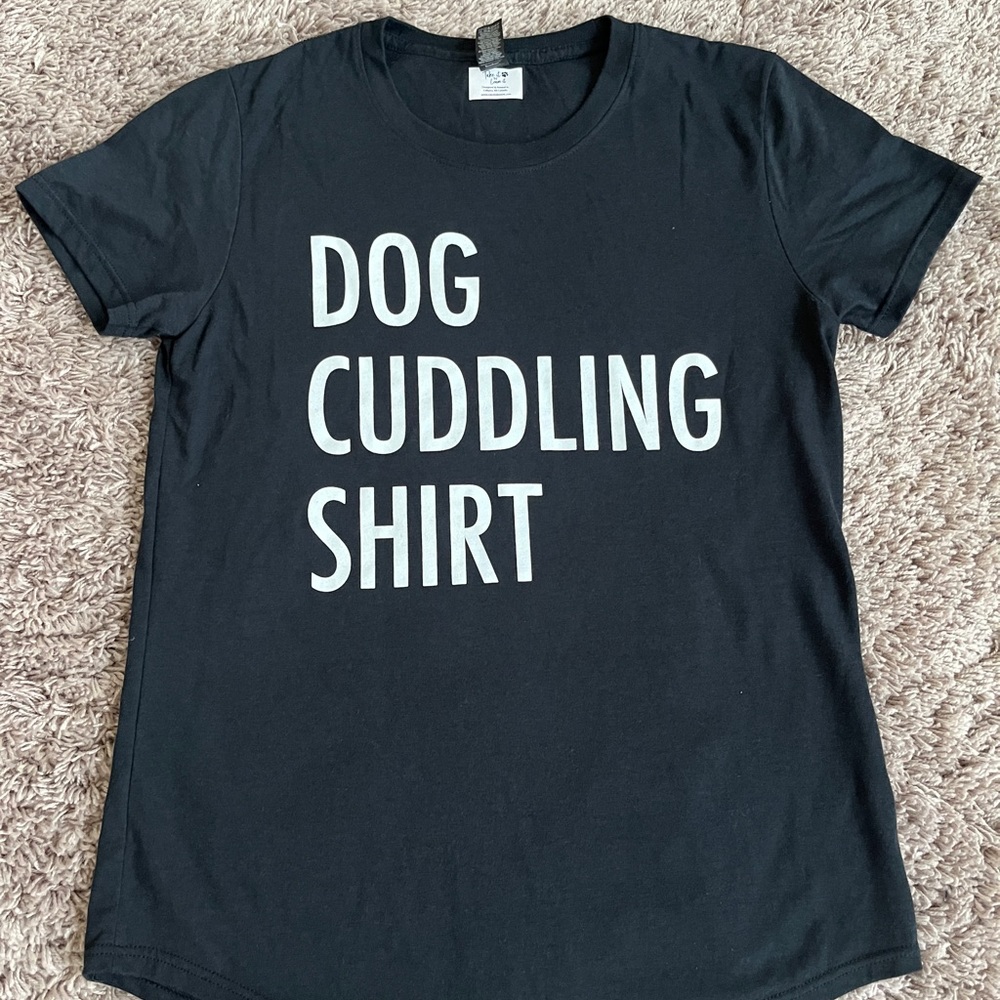 Take It 'N Leave It "Dog Cuddling Shirt" Ladies Graphic tee| Size Large | Black